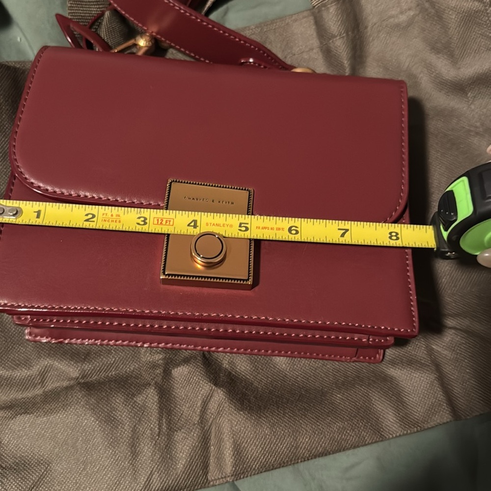 Charles and Kieth burgundy wine bag crossbody - Picture 10 of 12